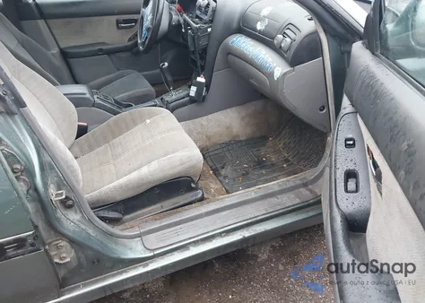 2000 Subaru Legacy L from USA, damaged, VIN 4S3BE635XY7206675